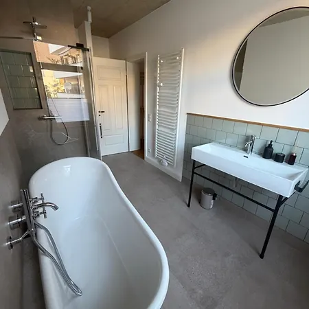 Kumbeer I Altbau 77qm I Wohnen Am Flosshafen *