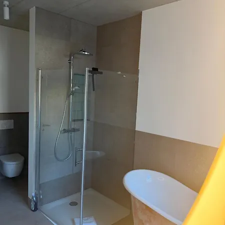 Kumbeer I Altbau 77qm I Wohnen Am Flosshafen Lägenhet Aschaffenburg