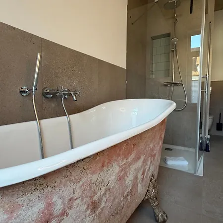 Apartman Kumbeer I Altbau 77qm I Wohnen Am Flosshafen