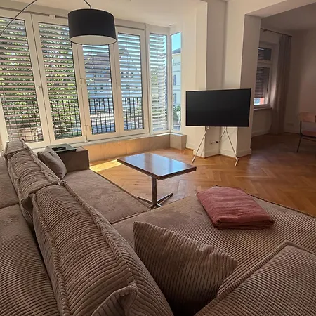 Kumbeer I Altbau 77qm I Wohnen Am Flosshafen Lägenhet *