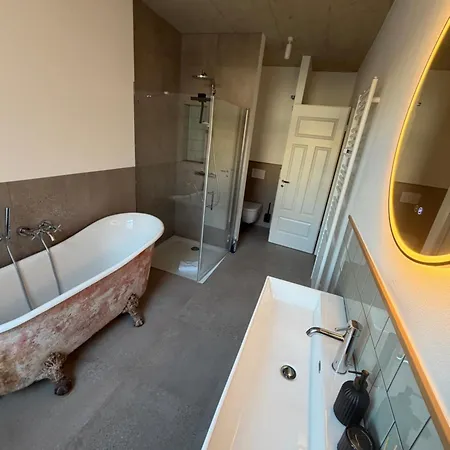 Kumbeer I Altbau 77qm I Wohnen Am Flosshafen Apartman Aschaffenburg
