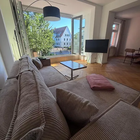 Kumbeer I Altbau 77qm I Wohnen Am Flosshafen