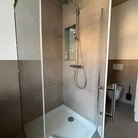 Lägenhet Kumbeer I Altbau 77qm I Wohnen Am Flosshafen *