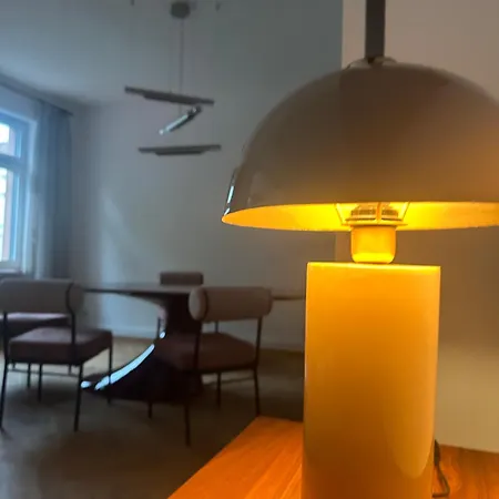 Apartman Kumbeer I Altbau 77qm I Wohnen Am Flosshafen *