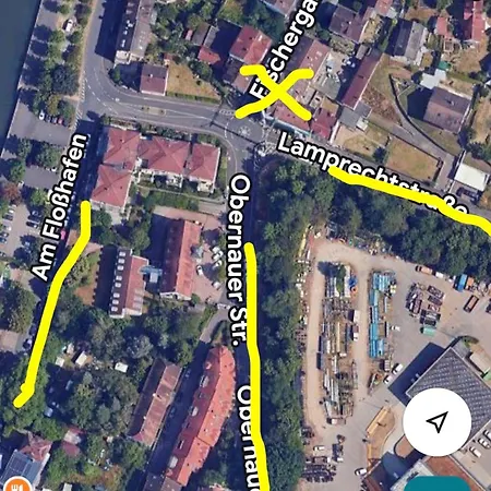 Kumbeer I Altbau 77qm I Wohnen Am Flosshafen Apartman *